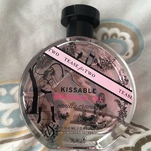 Victoria Secrets Kissable Two Massage Oil